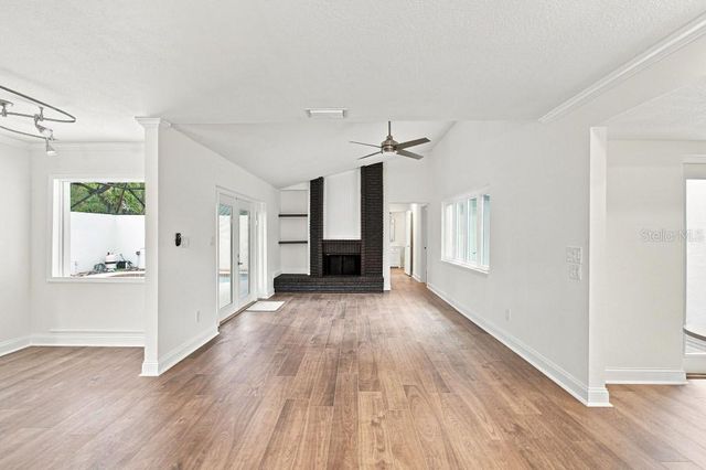 5023 JAMAICA CIRCLE 6, Orlando, FL 32808