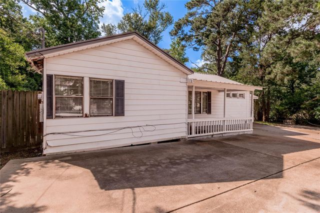 2538 Sycamore Avenue, Huntsville, TX 77340