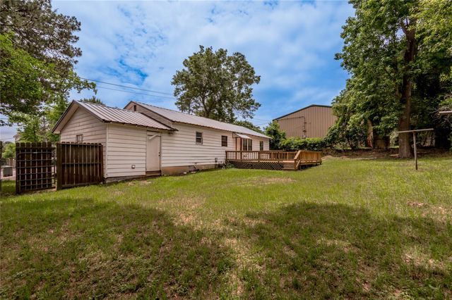 2538 Sycamore Avenue, Huntsville, TX 77340