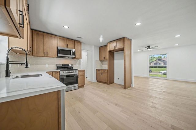 301 Buhler Drive, Garland, TX 75040