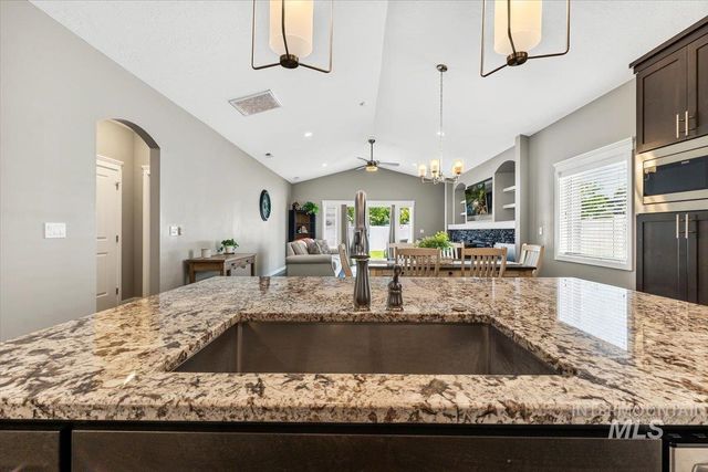 3812 Bozeman, Caldwell, ID 83605