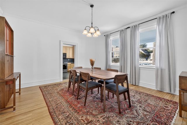 152 Sutton Manor Road, New Rochelle, NY 10801