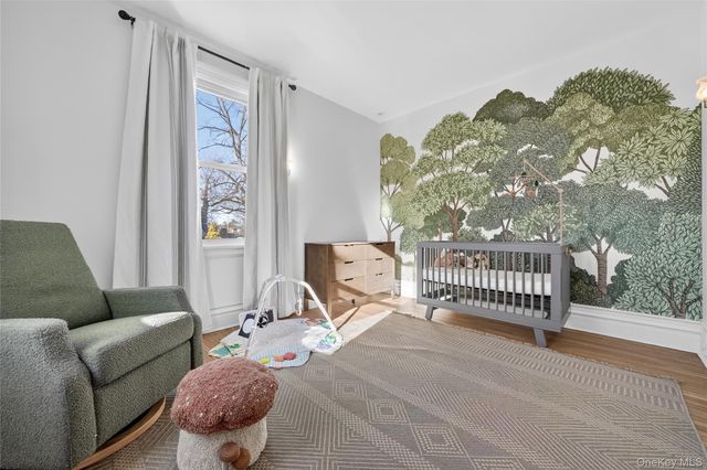 152 Sutton Manor Road, New Rochelle, NY 10801