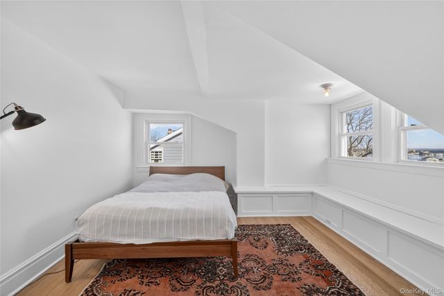 152 Sutton Manor Road, New Rochelle, NY 10801