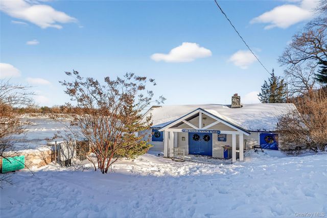 152 Sutton Manor Road, New Rochelle, NY 10801