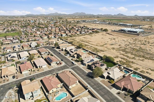 575 W SILVER REEF Court, Casa Grande, AZ 85122