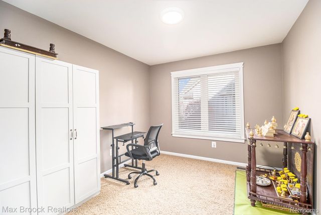 25731 Abbey Drive, Novi, MI 48374