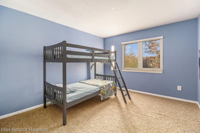 25731 Abbey Drive, Novi, MI 48374