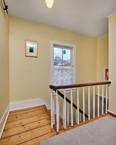 11 Norwood Ave, Northampton, MA 01060