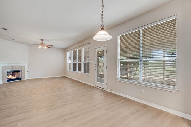 4029 Lake Edge WAY, Pflugerville, TX 78660