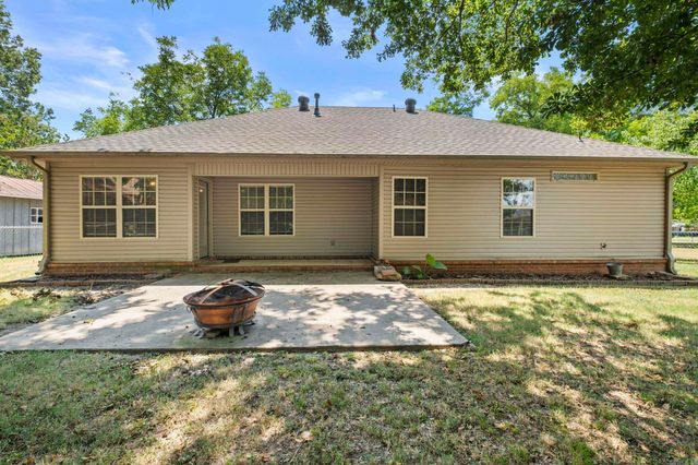 308 E Myrtle Street, Cabot, AR 72023