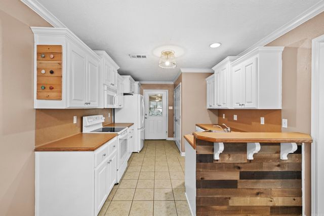 308 E Myrtle Street, Cabot, AR 72023