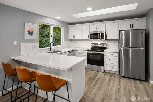 14328 85th Place NE, Kirkland, WA 98034