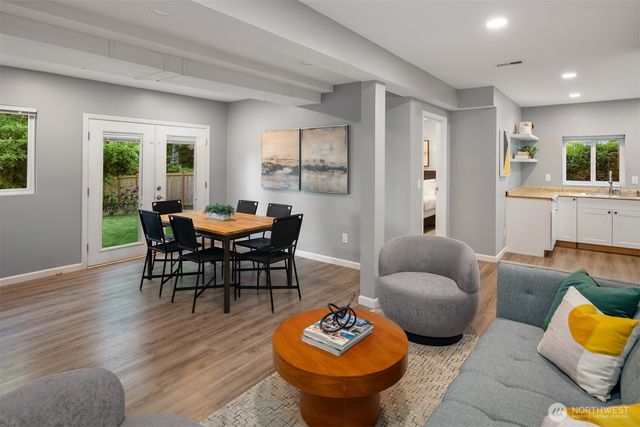 14328 85th Place NE, Kirkland, WA 98034
