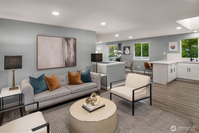 14328 85th Place NE, Kirkland, WA 98034