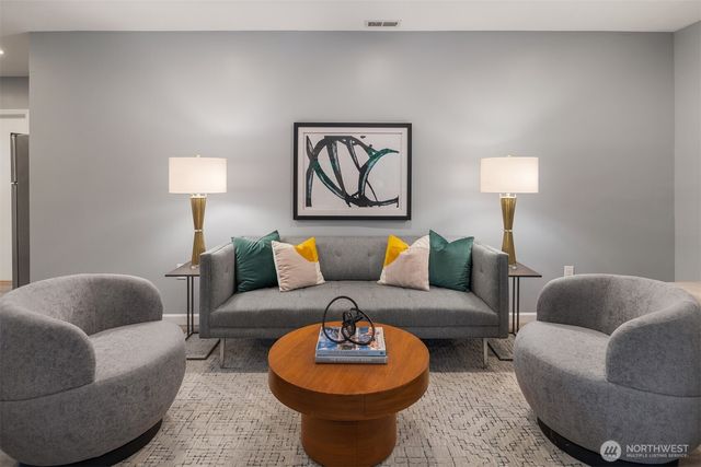 14328 85th Place NE, Kirkland, WA 98034