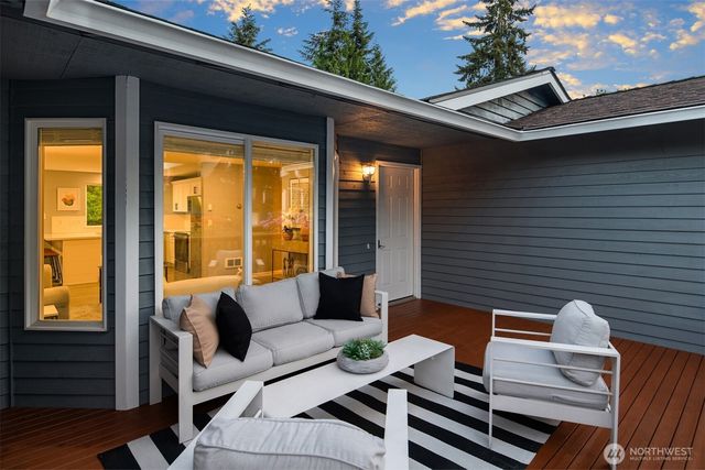 14328 85th Place NE, Kirkland, WA 98034