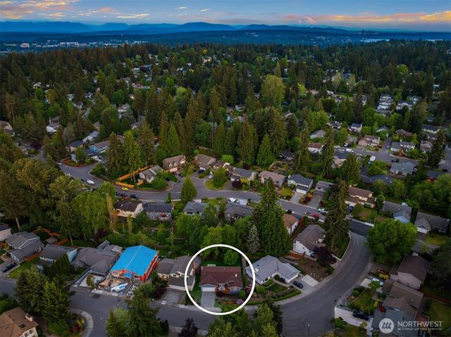 14328 85th Place NE, Kirkland, WA 98034