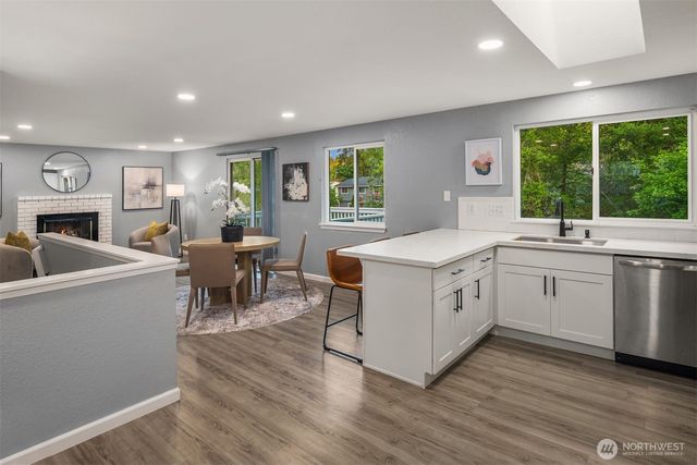 14328 85th Place NE, Kirkland, WA 98034