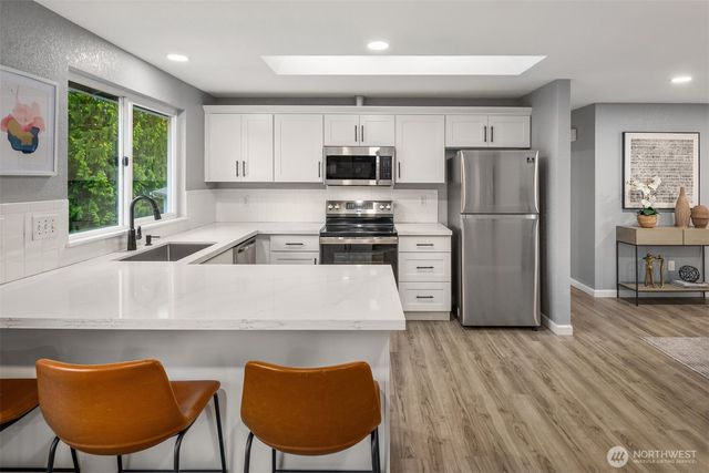 14328 85th Place NE, Kirkland, WA 98034
