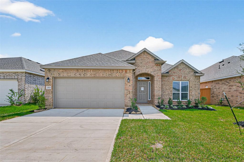 21923 Oia Island Drive, Hockley, TX 77447