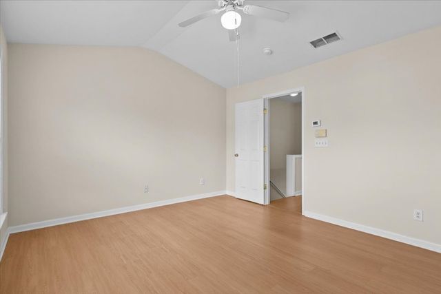 7252 Highway 70 S Apt 101, Nashville, TN 37221