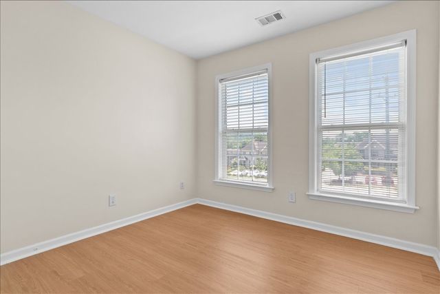 7252 Highway 70 S Apt 101, Nashville, TN 37221