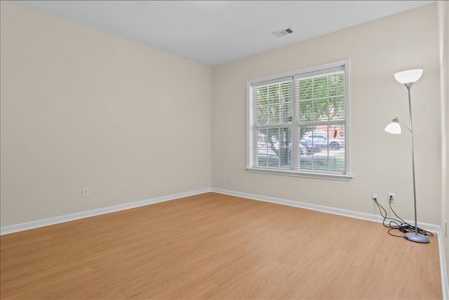 7252 Highway 70 S Apt 101, Nashville, TN 37221