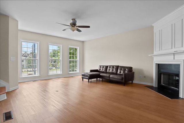 7252 Highway 70 S Apt 101, Nashville, TN 37221