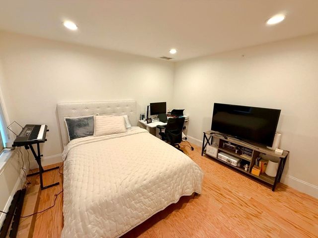 7 Lily Pond Road 7, Lexington, MA 02420
