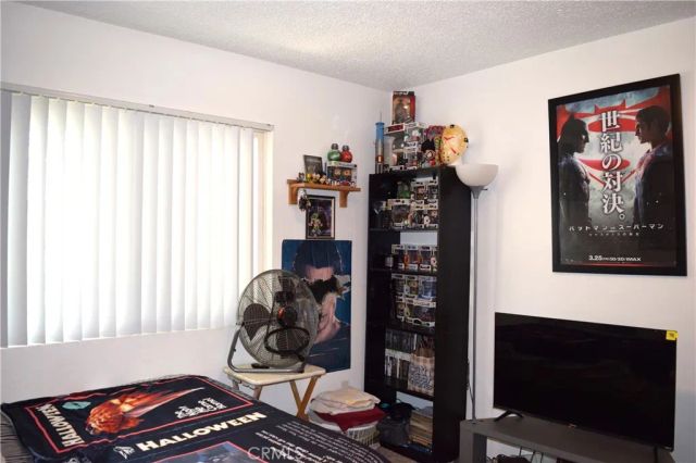 3317 Center, Bakersfield, CA 93306