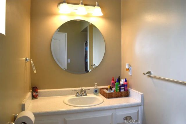 3317 Center, Bakersfield, CA 93306