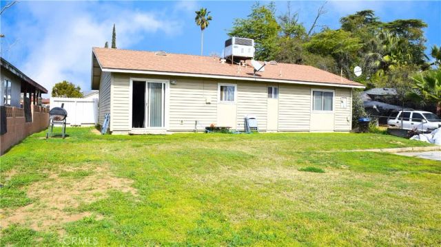 3317 Center, Bakersfield, CA 93306