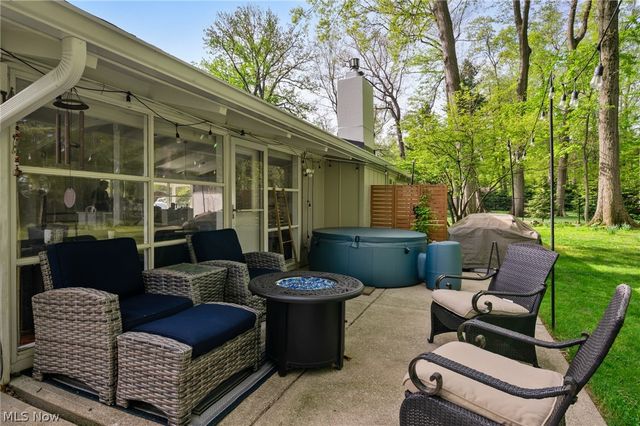 2398 Chestnut Drive, Westlake, OH 44145