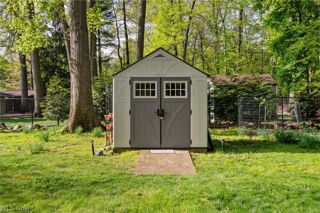 2398 Chestnut Drive, Westlake, OH 44145