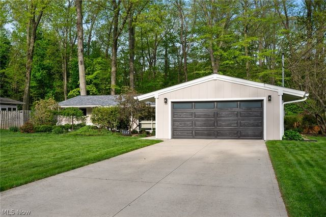 2398 Chestnut Drive, Westlake, OH 44145