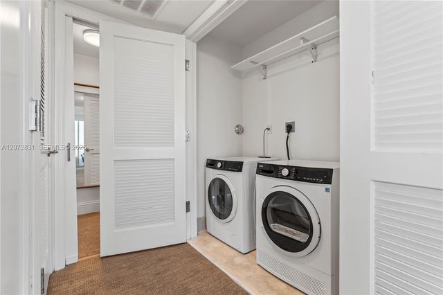 4401 Collins Avenue 915, Miami Beach, FL 33140