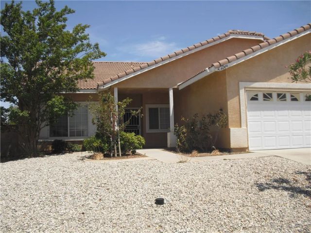 4209 W Grandview Drive West, Palmdale, CA 93551