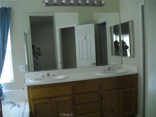 4209 W Grandview Drive West, Palmdale, CA 93551
