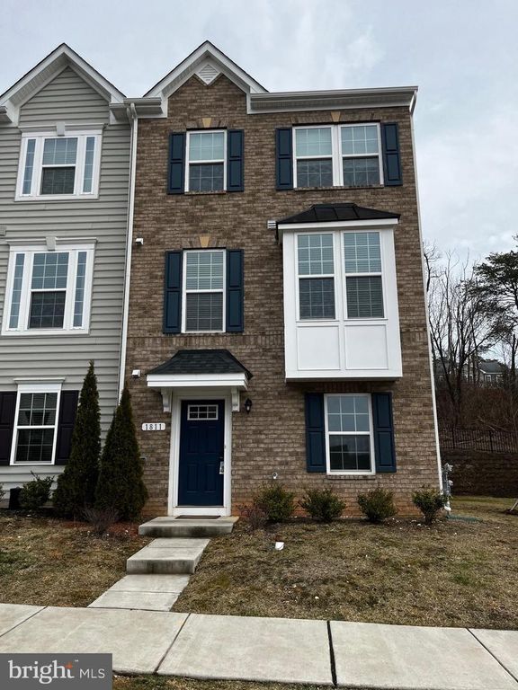 1811 WIND GATE RD, Baltimore, MD 21227