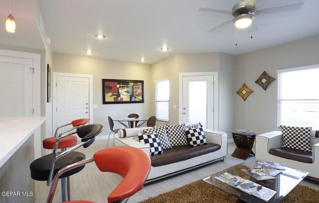 410 Thorn Avenue 8, El Paso, TX 79912