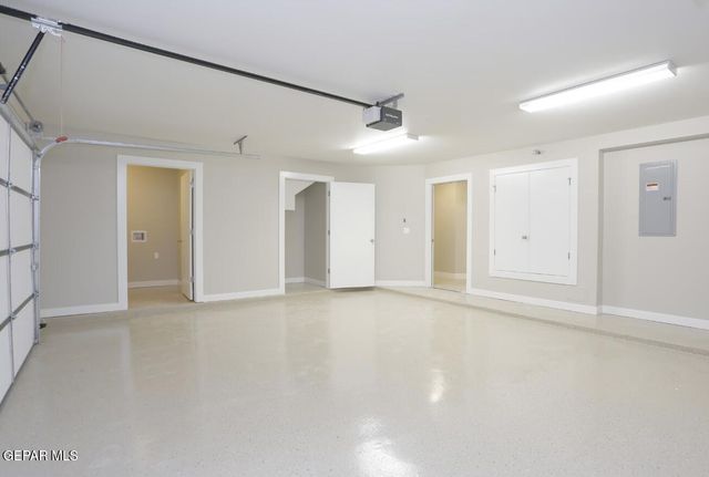 410 Thorn Avenue 8, El Paso, TX 79912