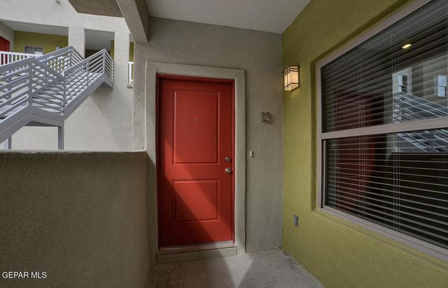 410 Thorn Avenue 8, El Paso, TX 79912