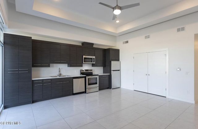 410 Thorn Avenue 8, El Paso, TX 79912