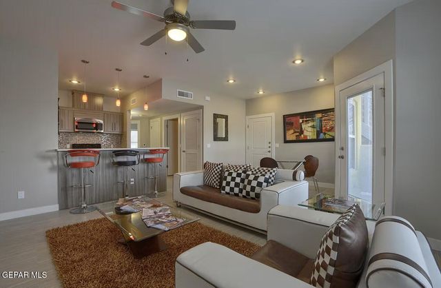 410 Thorn Avenue 8, El Paso, TX 79912
