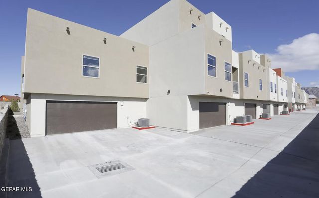 410 Thorn Avenue 8, El Paso, TX 79912