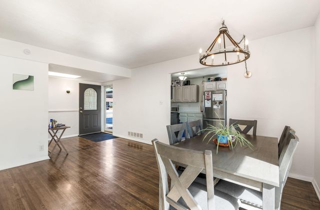 6208 Alta Monte Avenue NE, Albuquerque, NM 87110