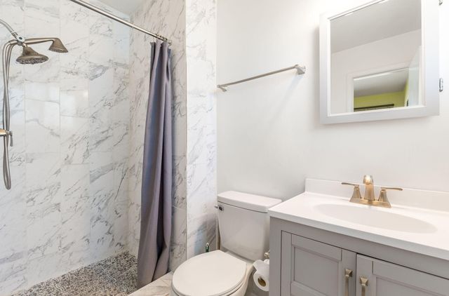 6208 Alta Monte Avenue NE, Albuquerque, NM 87110