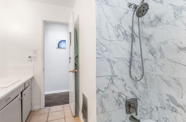 6208 Alta Monte Avenue NE, Albuquerque, NM 87110