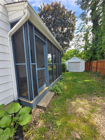 1404 Bryden Drive, Akron, OH 44313